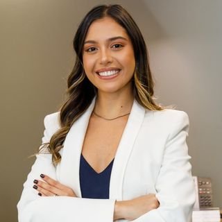 Dra. Tais Bueno