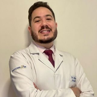 Dr. Marcos Dumont
