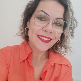 Dra. Nádia Santos