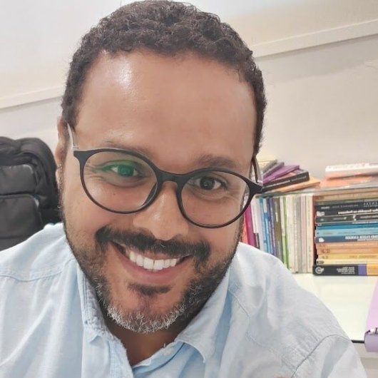 Dr. André Ramalho