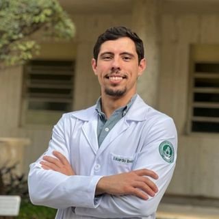 Dr. Eduardo Vasconcellos Belga .