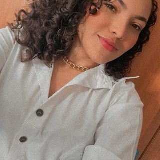 Dra. Amanda Lima