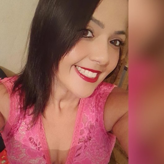 Carine Caroline Dos Santos