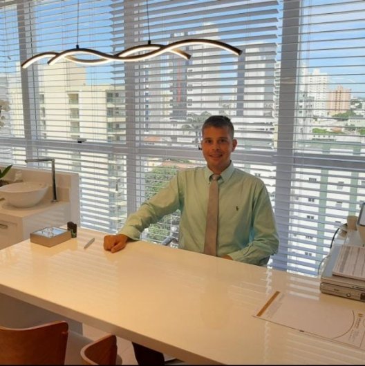 Dr. Rafael Gardone Guimarães