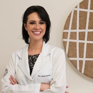 Dra. Letícia Dourado