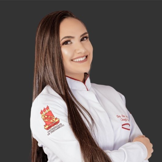 Dra. Ana Lívia Alves