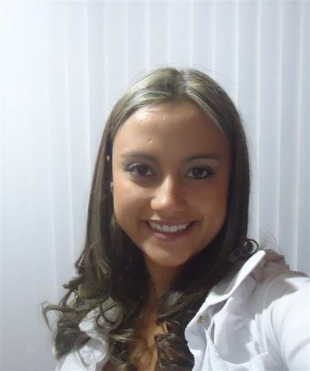 Tássita Stefani Selau Medina