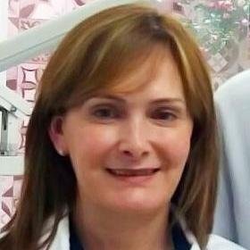 Dra. Isabel Carvalho Lourenço Valsani