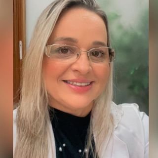 Dra. Vívian Cardoso de Cerqueira