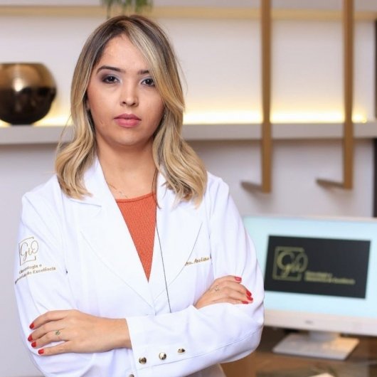 Dra. Aneline Gonçalves da Silva