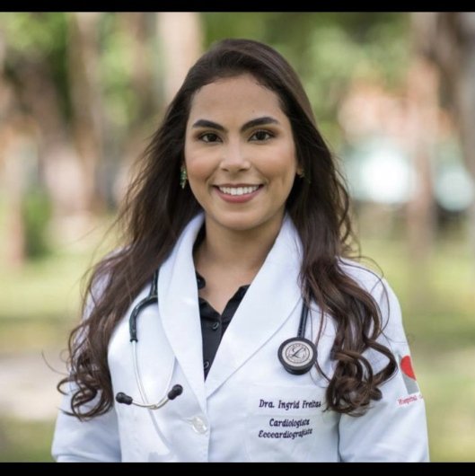 Dra. Ingrid Alves de Freitas