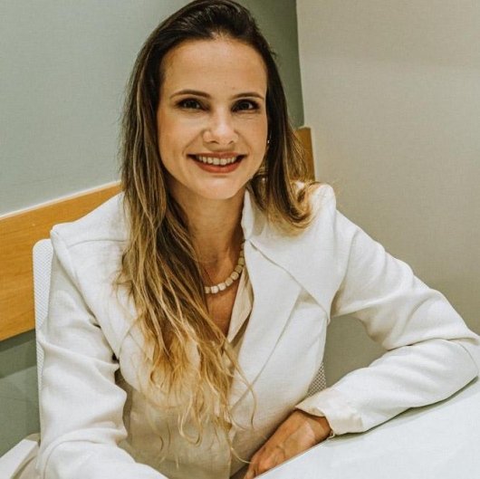 Dra. Nara Carvalho Freitas