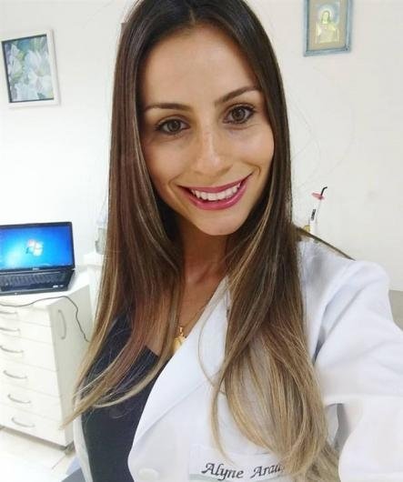 Alyne Araújo