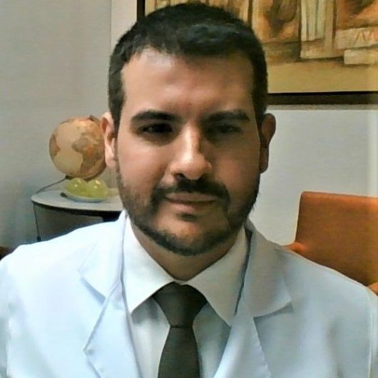 Dr. Frederico Saddi Teixeira