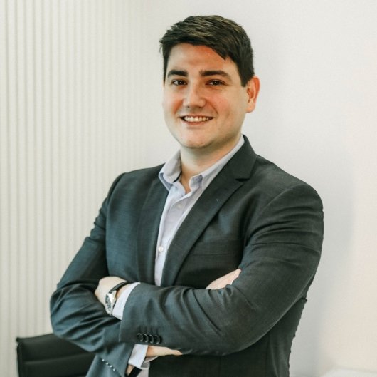 Dr. Gustavo Boehmer Leite
