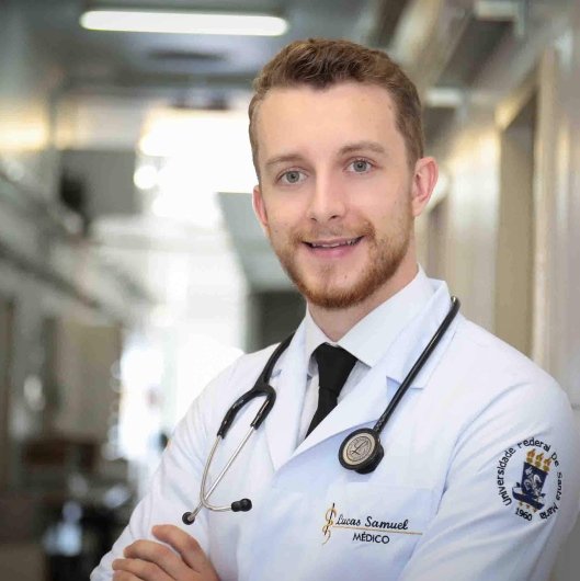 Dr. Lucas Pauvels