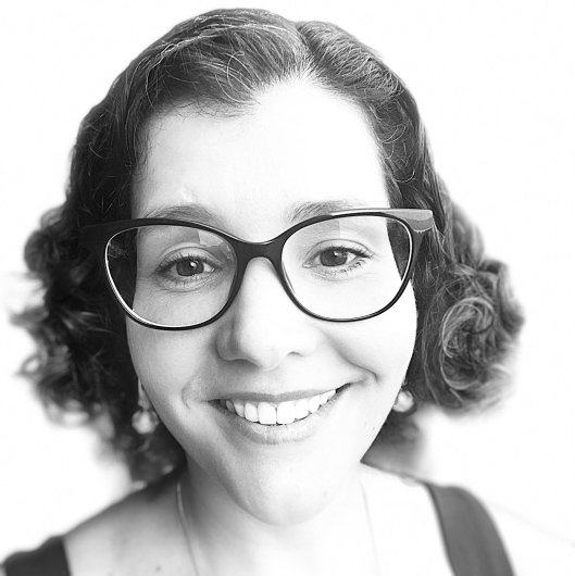 Dra. Viviane Barbosa Silva