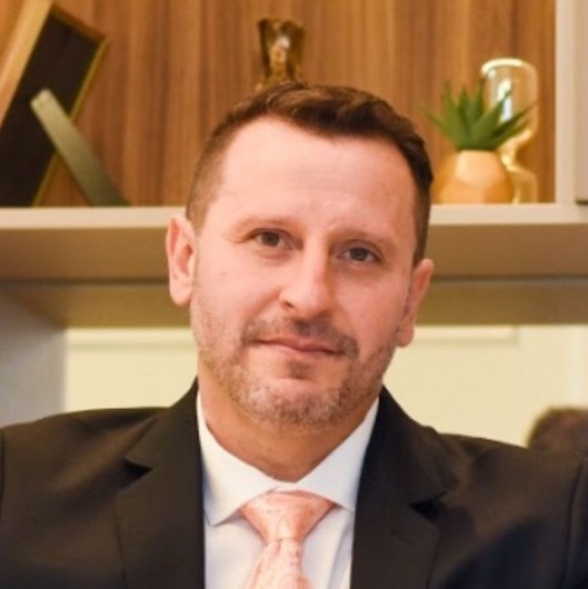 Dr. Rodrigo Cabral