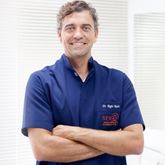 Dr. Regis Rossi