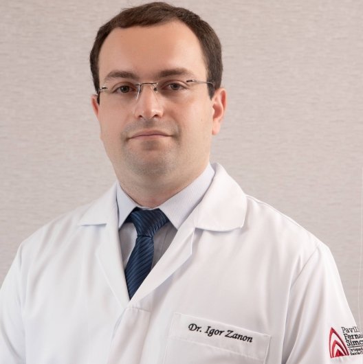 Dr. Igor de Barcellos Zanon .