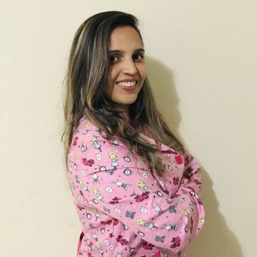 Dra. Pamela Antunes