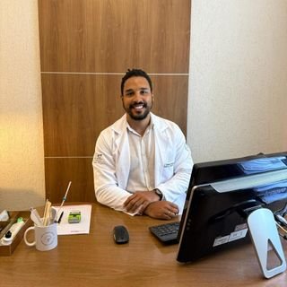 Dr. Fabiano Teixeira Damasio .