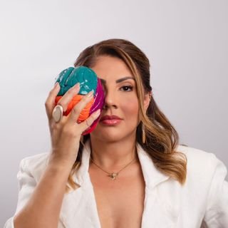 Dra. Flávia Arruda