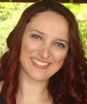 Dra. Fernanda Antonia Martins