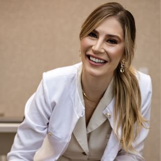 Dra. Laís Pizzatto