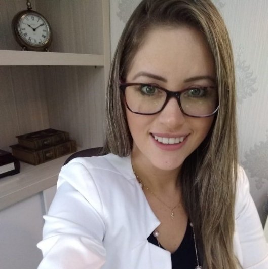 Dra. Diana Kuhn