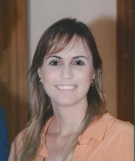 Dra. Graziela Oliveira