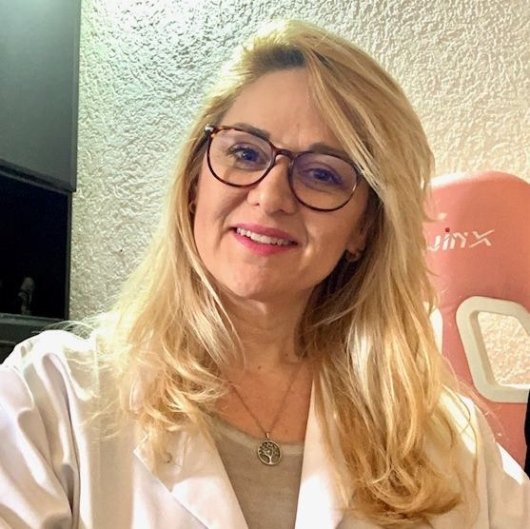 Dra. Adriana Fattori