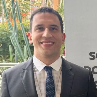 Dr. Réjelos Lira