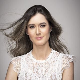 Dra. Gabriela Teixeira