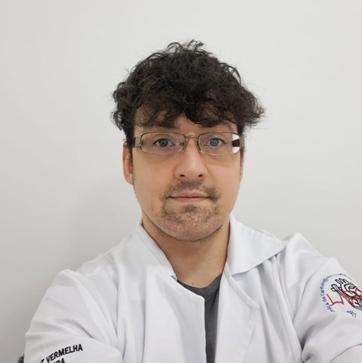 Dr. Lissandro Santos