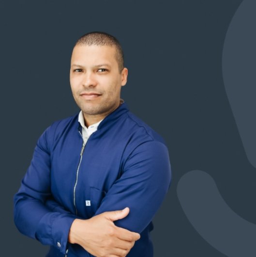 Dr. Thiago Soares