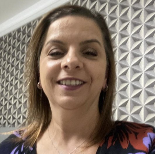 Dra. Ana Cláudia dos Santos