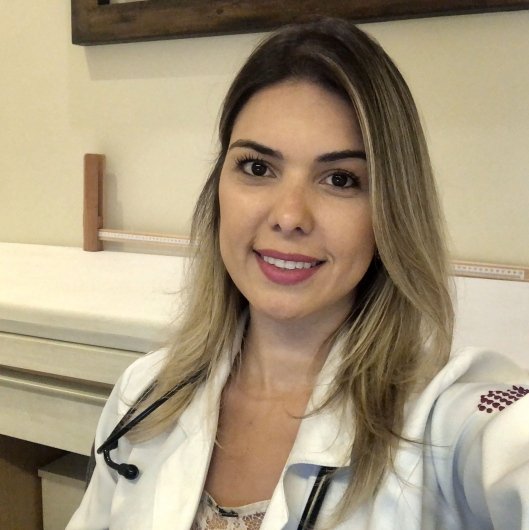 Dra. Marcella Leite