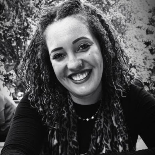 Karine Caetano dos Reis
