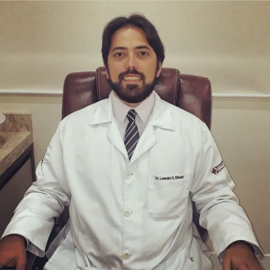 Dr. Leandro Oliveira Silveira
