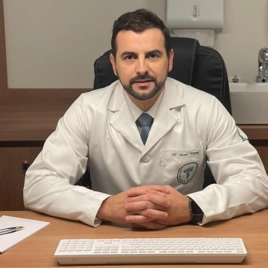 Dr. Lucas Prado
