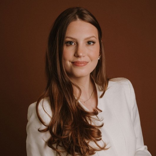 Dra. Laura Refosco