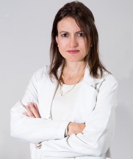 Dra. Giovana Moretti