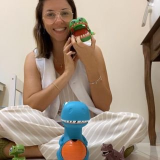 Dra. Karina Garbim