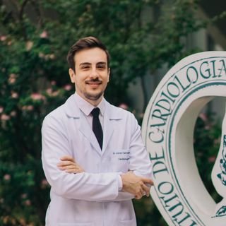 Dr. Abner Carnizello Souza