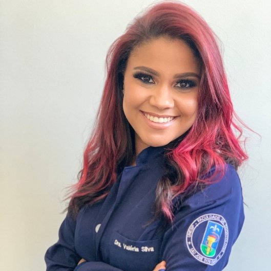 Dra. Valéria Silva