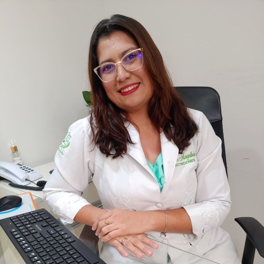 Dra. Thaís Carneiro Magalhães