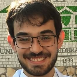 Dr. Lucas Henrique Pereira