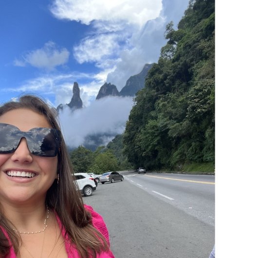 Dra. Rafaela Henriques de Souza