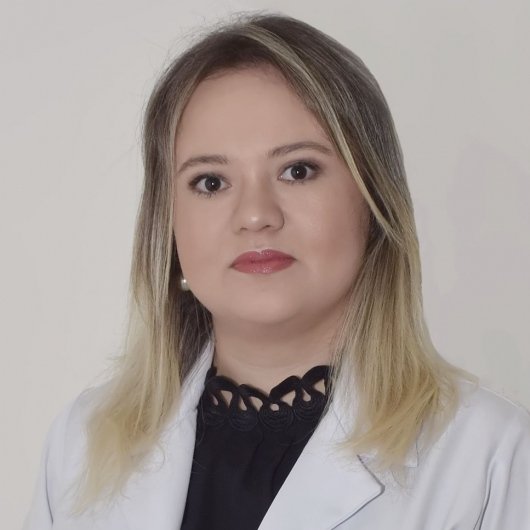 Dra. Gisélia Tavares